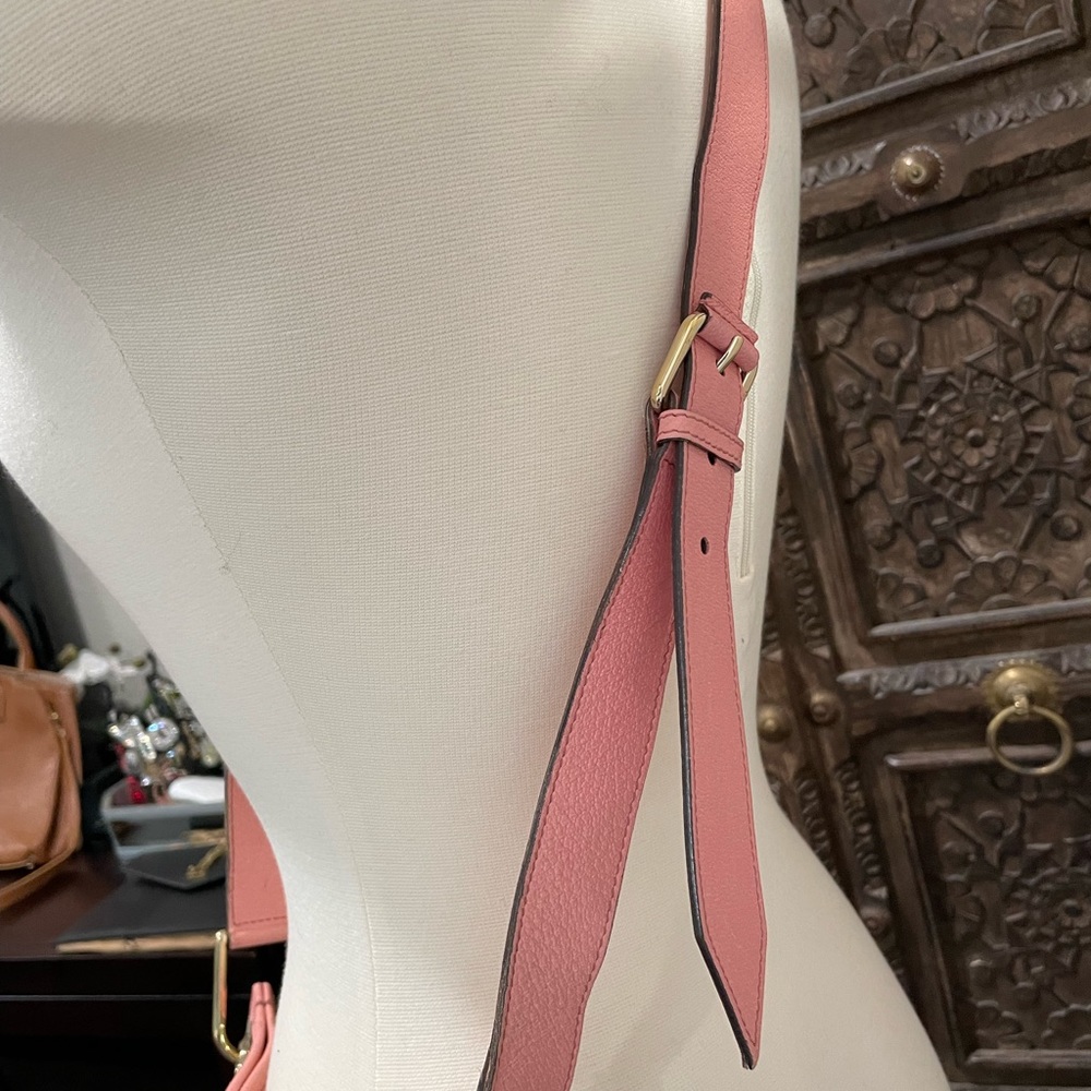 Authentic Gucci medium crossbody bag - Picture 3 of 14